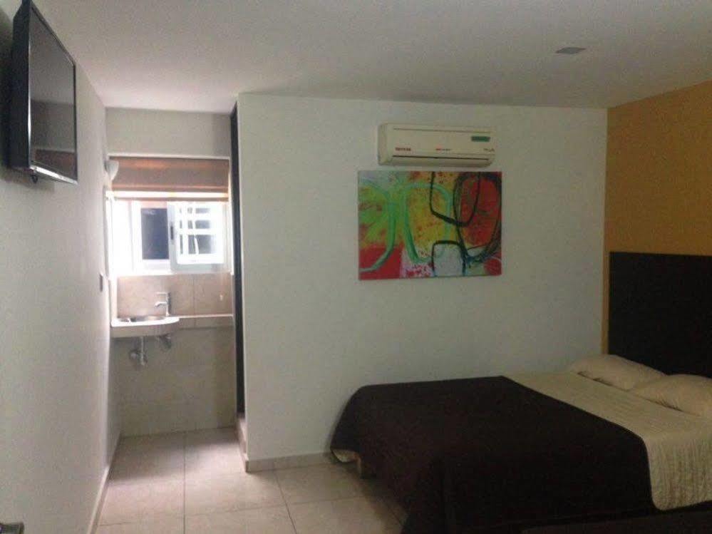 Guamuchil Hotel Flores מראה חיצוני תמונה