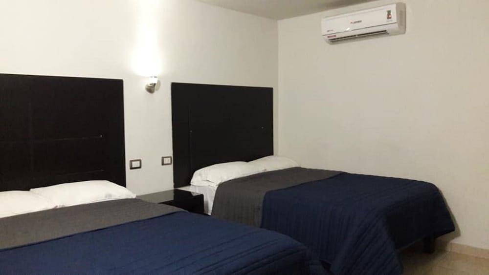 Guamuchil Hotel Flores מראה חיצוני תמונה